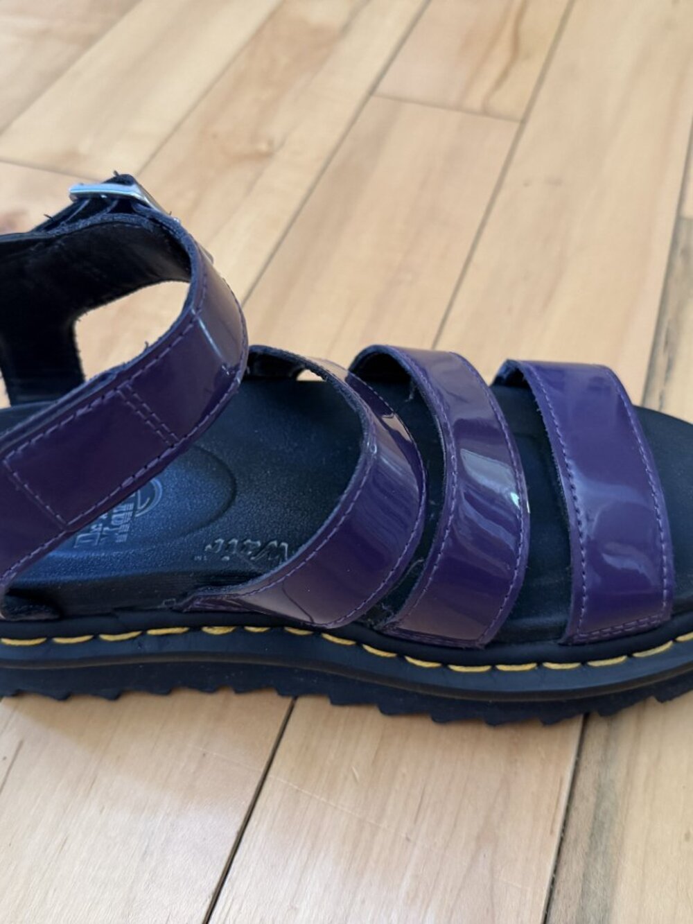 Dr. Martens Women's Blaire Patent Purple Sandals - Size 6 - Picture 3 of 7